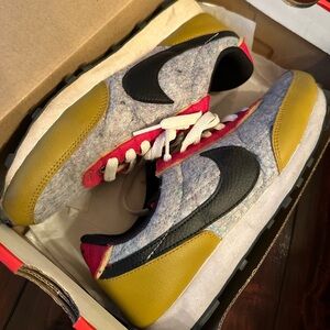 Nike Daybreak QS Sneakers in the "Gold Suede" Colorway 👟